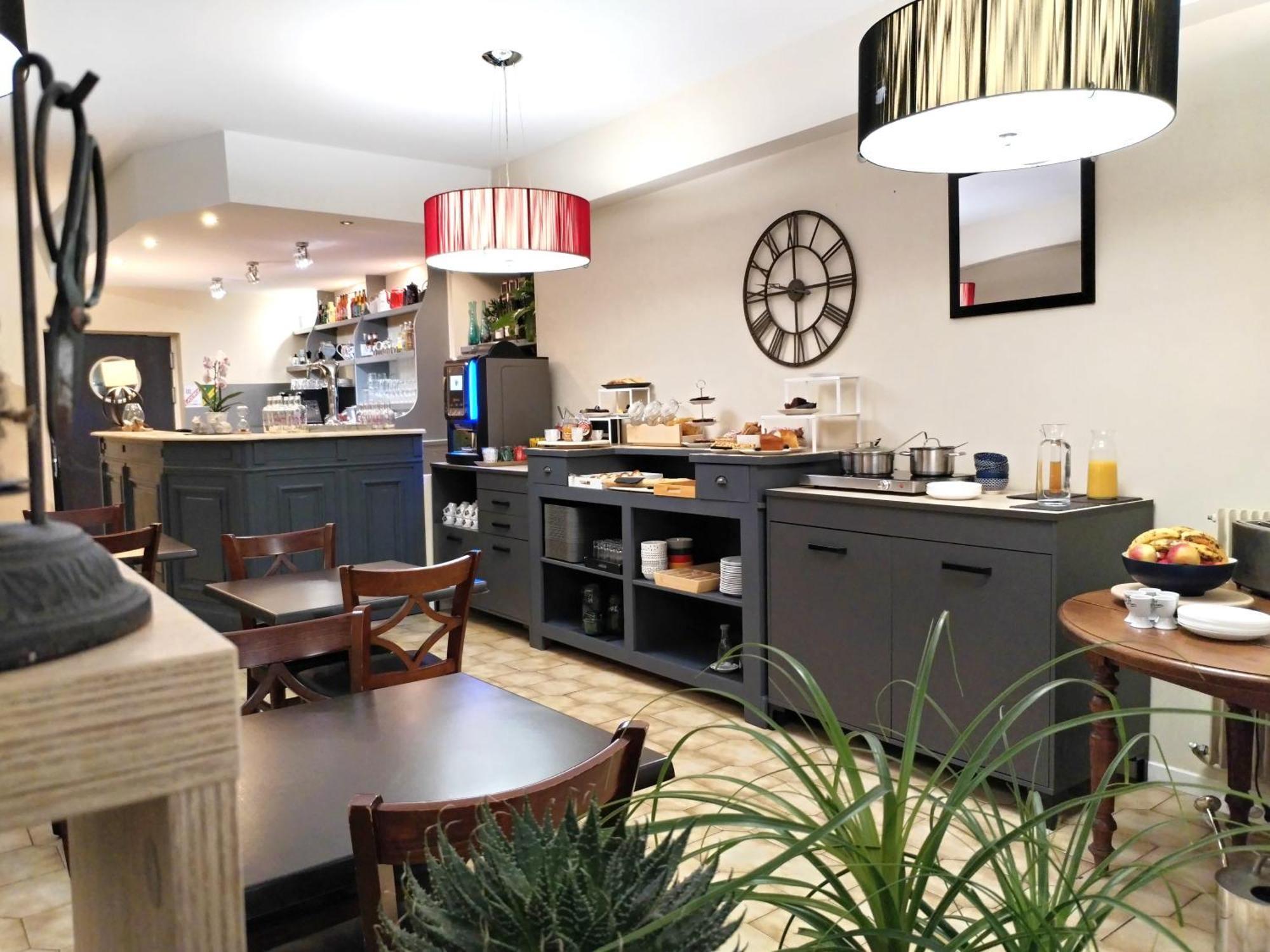 Hotel La Bastide D'Entraigues מראה חיצוני תמונה
