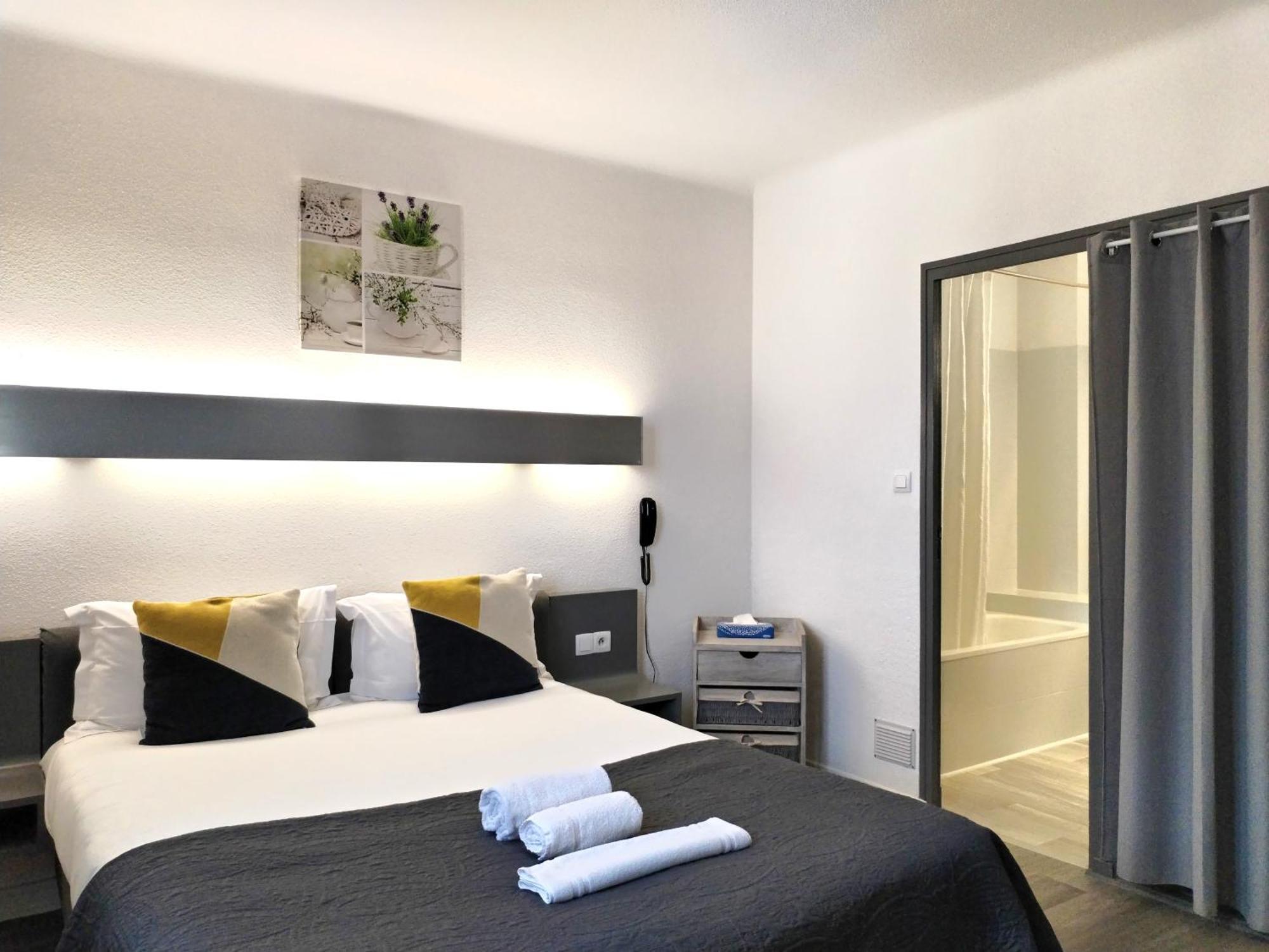 Hotel La Bastide D'Entraigues מראה חיצוני תמונה