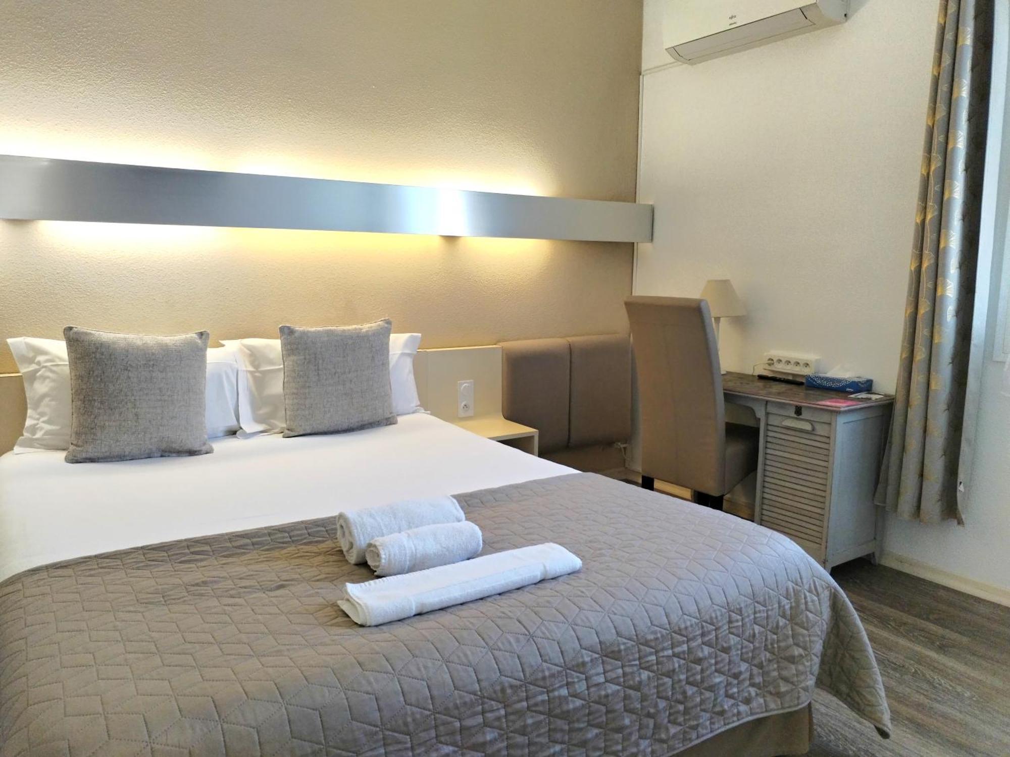 Hotel La Bastide D'Entraigues מראה חיצוני תמונה