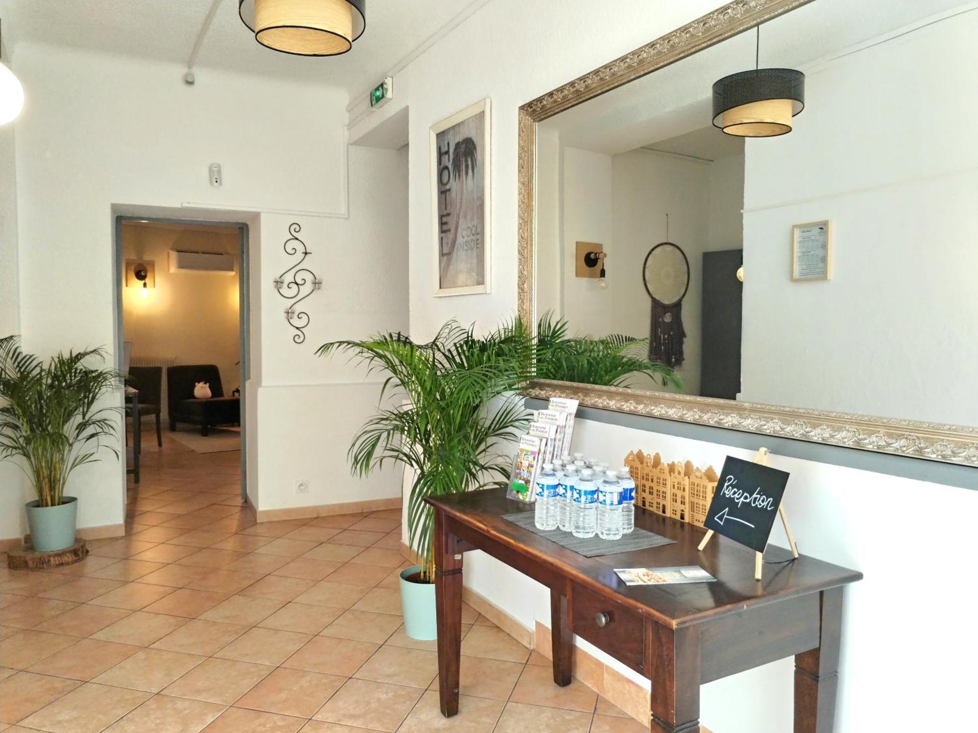 Hotel La Bastide D'Entraigues מראה חיצוני תמונה