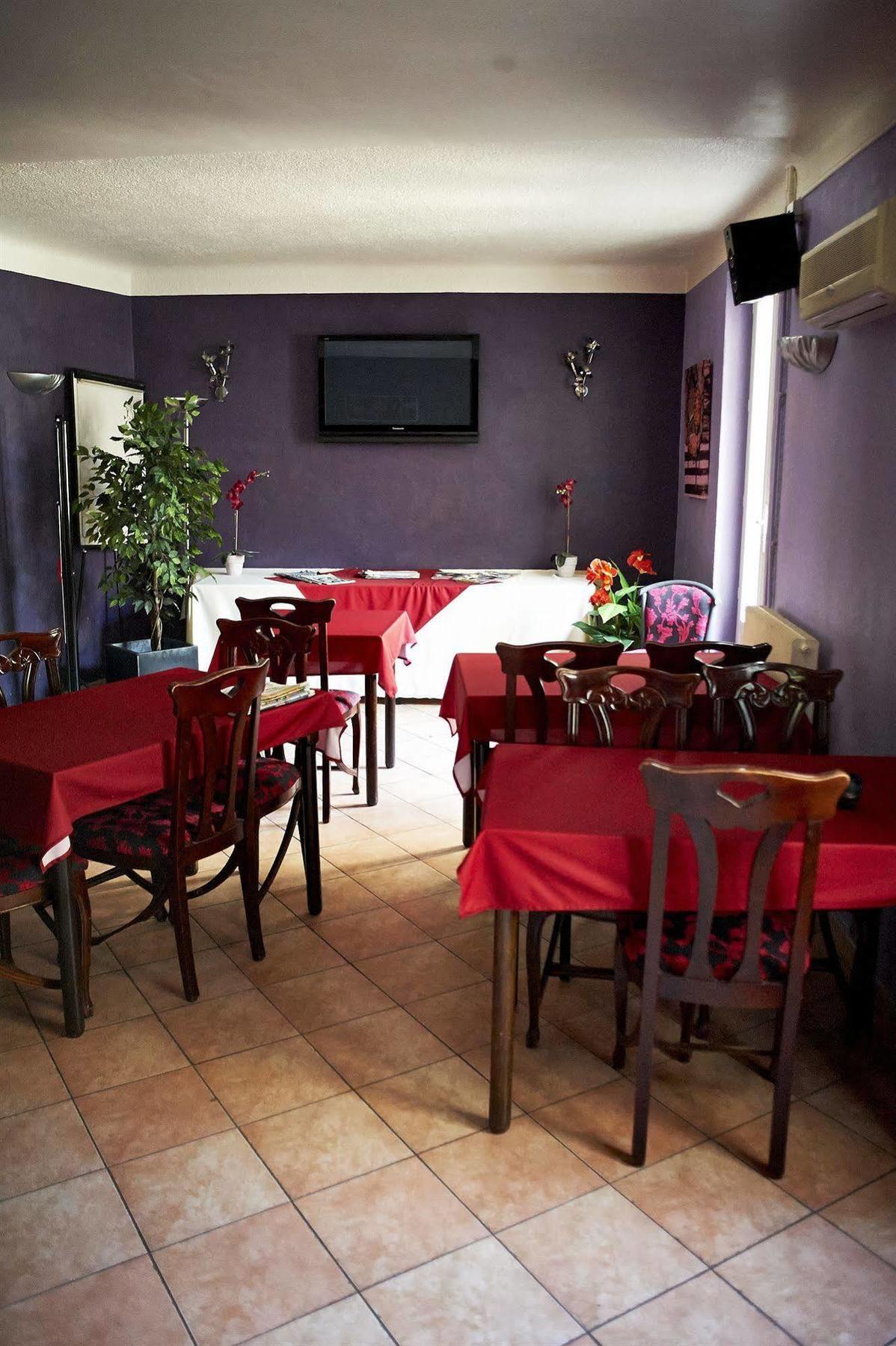 Hotel La Bastide D'Entraigues מראה חיצוני תמונה